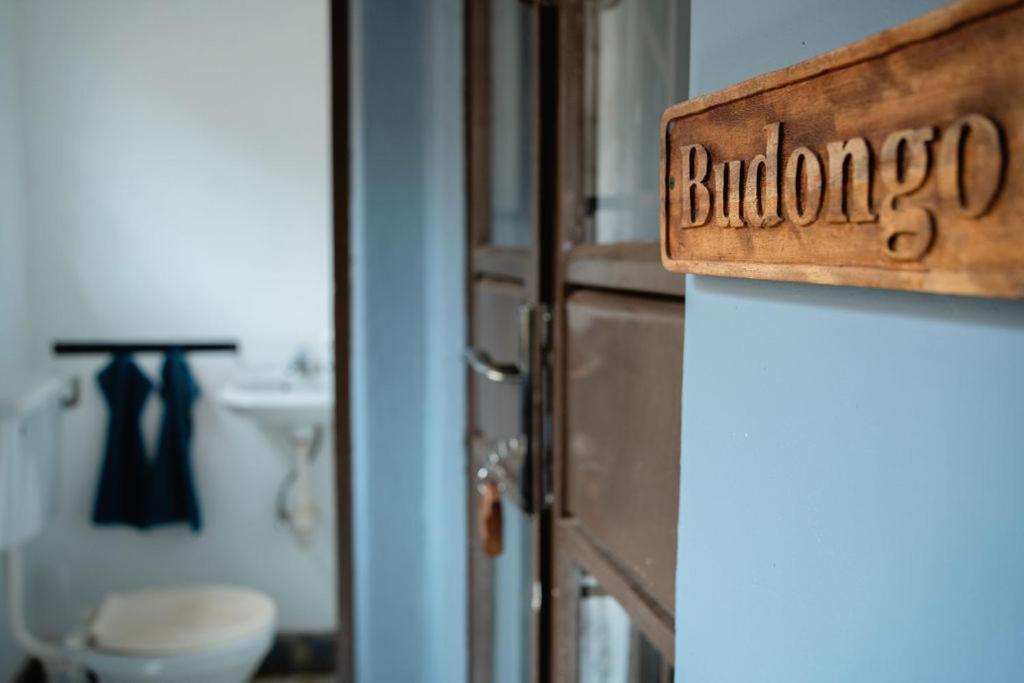 30 Wilson Panzió Jinja Kültér fotó
